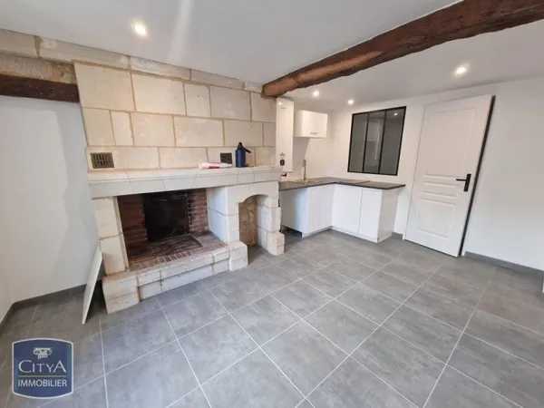 Bien immobilier de rendement Vente Saumur   235400€