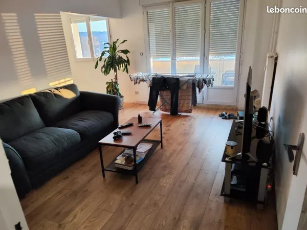 T3 meublé avec garage et cave