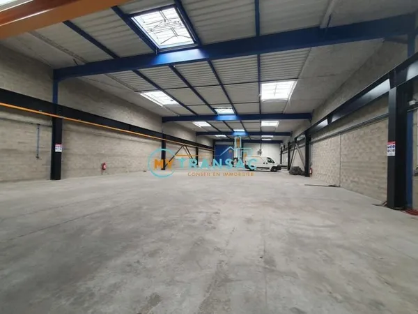 A LOUER sur ALFORVILLE - Local d'activité Neuf de 2190m² avec accès Poids Lourds divisible à partir 