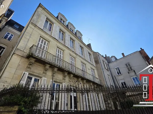 Maison 18 pièces 400 m²
