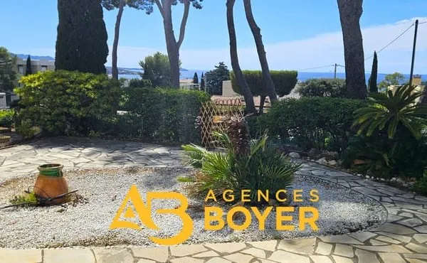 BANDOL- T3 REZ DE JARDIN VUE MER