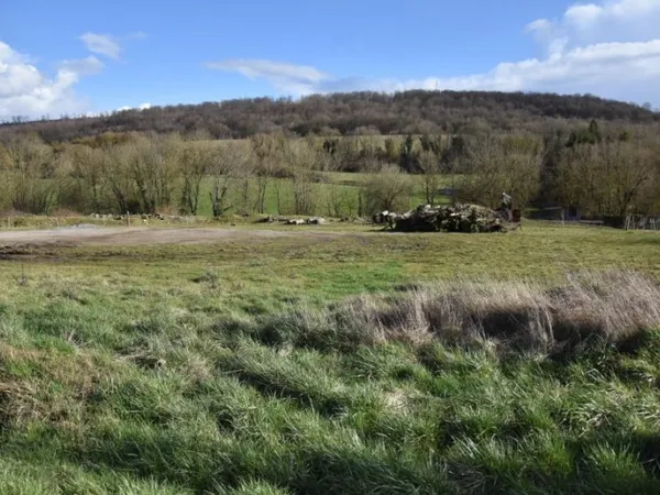 Terrain 888 m²