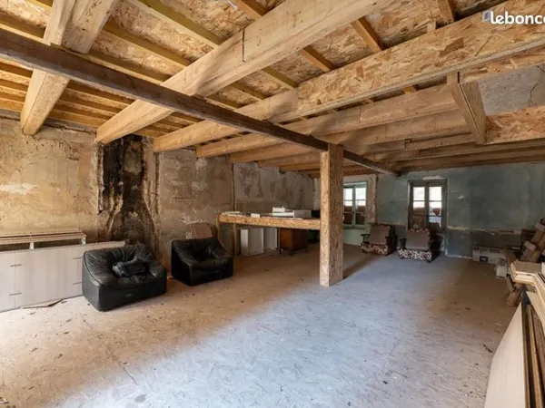 Ferme 2 pièces 160 m²