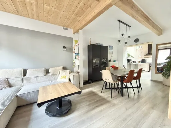 Maison 4 pièces entièrement rénovée et idéalement située