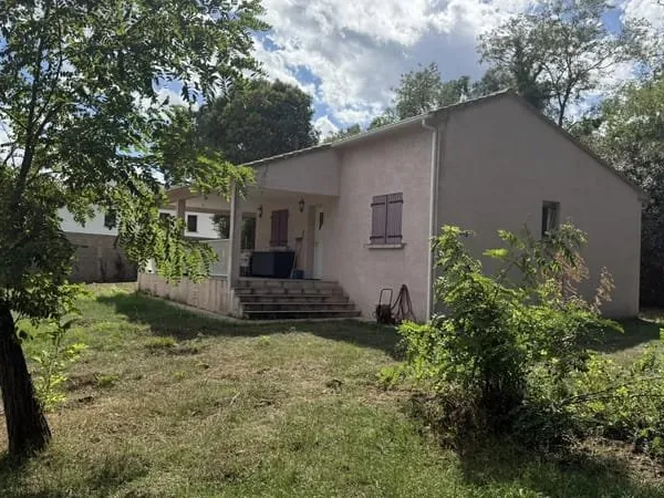Belle villa récente type 3