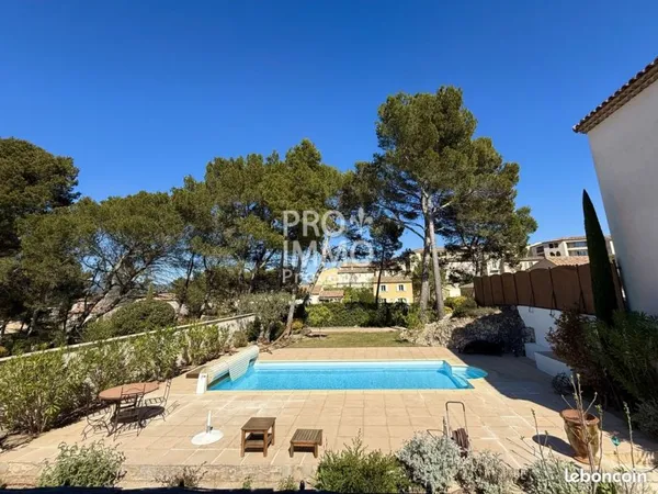 Propriété 5 pièces 125 m²