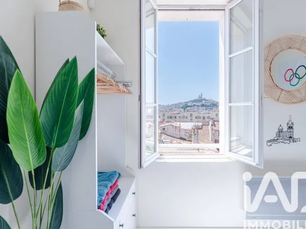 Immeuble 84 m²