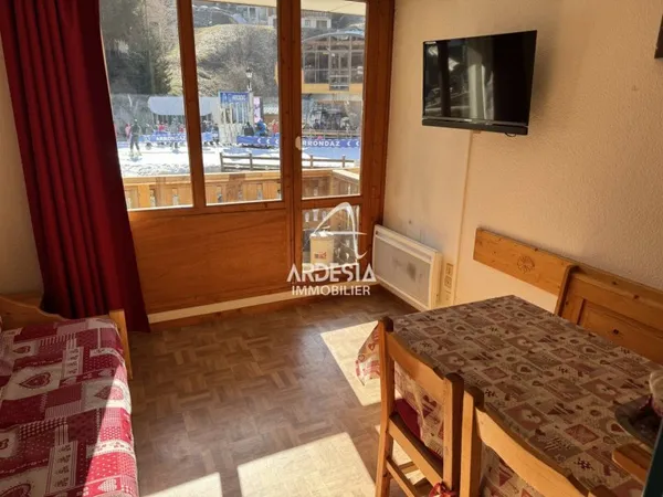 Studio 1 pièce 19 m²