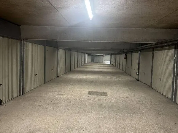 Parking 15 m²