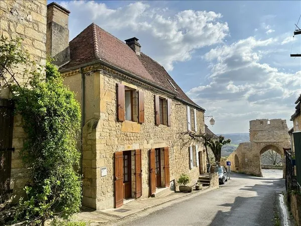Maison de bourg de 5 pièces principales
