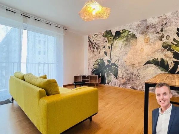 Dpt Finistère (29), A vendre QUIMPER Ouest, Appartement type 4 de 77 m² habitable avec deux balcons 