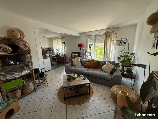 Grand T2 duplex secteur Cernay / pommery
