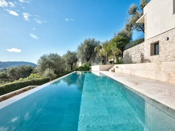 Maison 7 pièces 205 m²