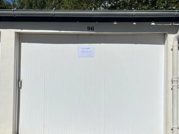Garage à louer
