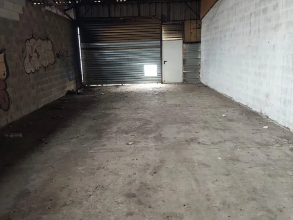 Parking 120 m²