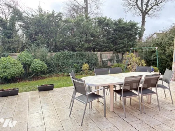 Maison 7 pièces 145 m²