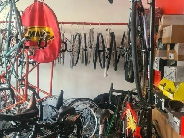 Boutique 69 m²