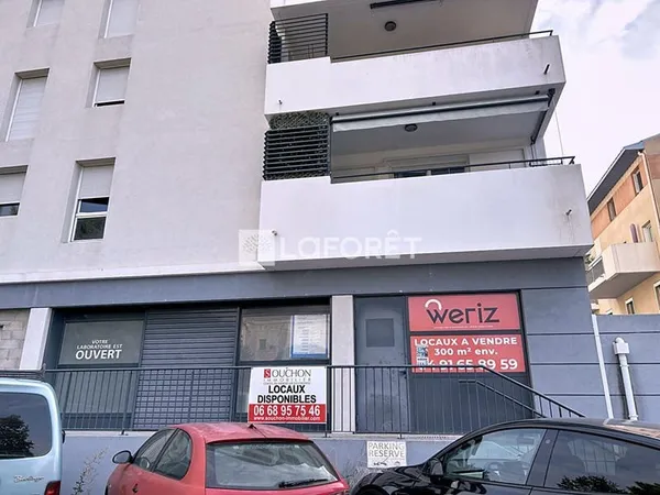 Local commercial Aubagne 185 m2