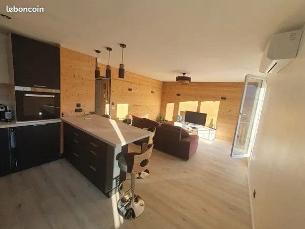 Apparemment 68m2 Loué en collocation