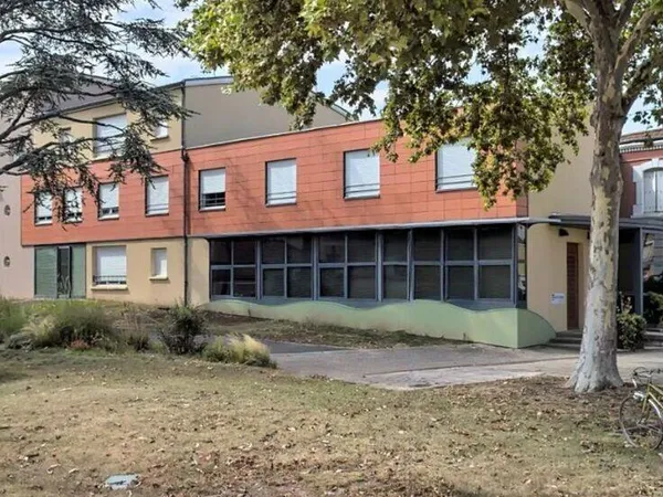 Bureau 130 m²