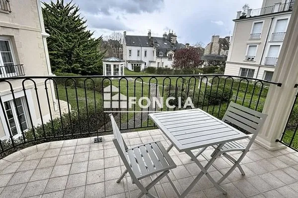 Appartement 6 pièces 172 m²