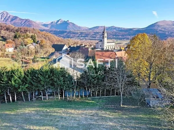Magnifique terrain plat, lumineux et bien exposé