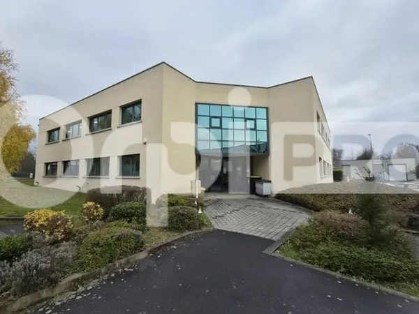 Bureaux 118 m²