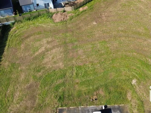 Terrain 759 m²