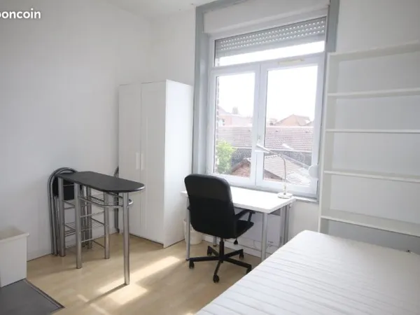 Studio 1 pièce 12 m²