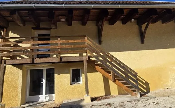 MAISON/GRANGE AVEC POTENTIEL 150m2 habitable VAULNAVEYS-LE-HAUT