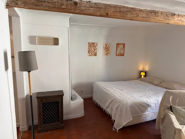 Studio 1 pièce 24 m²