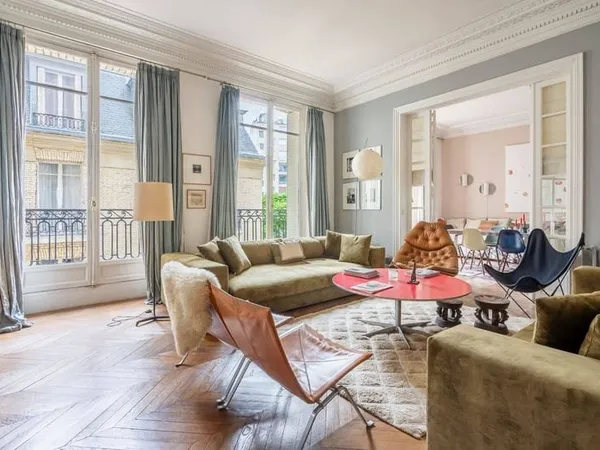 Appartement 3 pièces 150 m²
