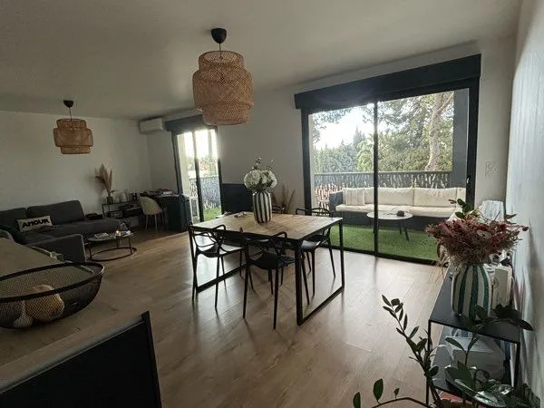 Superbe appartement avec terrasse aménagée - prestations haut de gamme