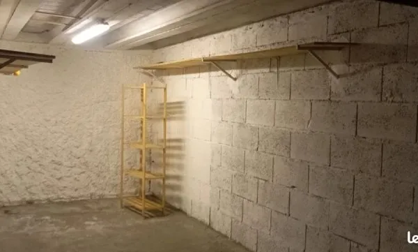 Garage 15 M2 eaux claires grenoble