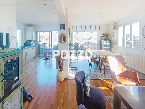 Appartement avec grande terrasse + dépendance aménagée