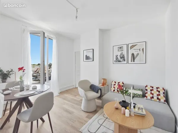 Appartement T2 lumineux - Dernier étage - Proche gare