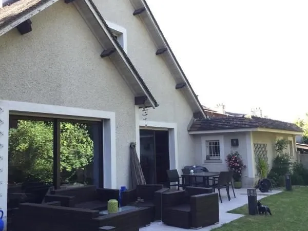 Maison 9 pièces 250 m²