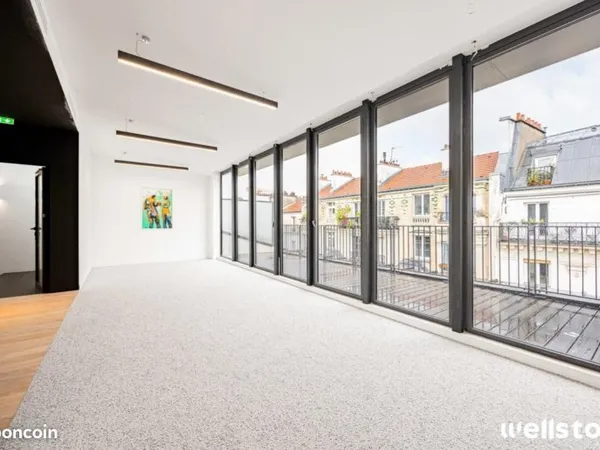 Bureau 924 m²