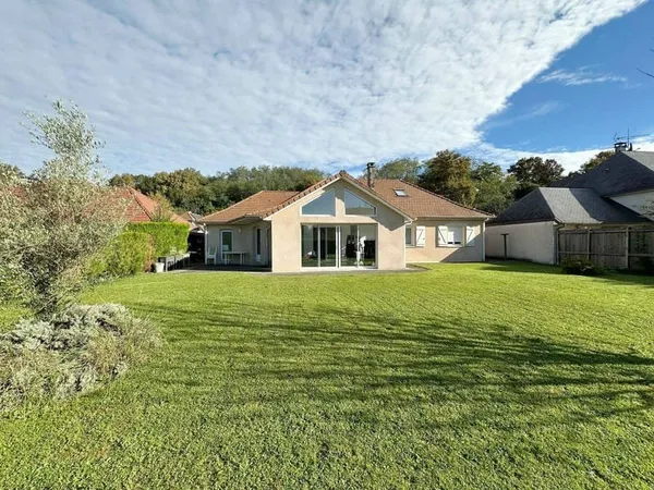 Maison 7 pièces 138 m²