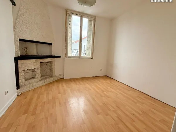 Studio sans charges, proche métro