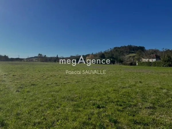 Terrain à bâtir de 884m2
