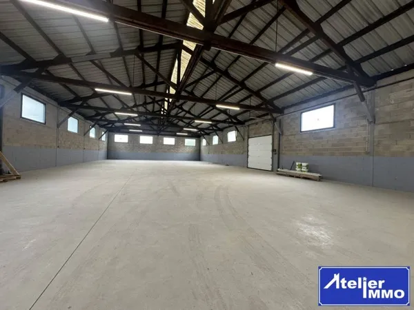 Local d'activité 457 m²