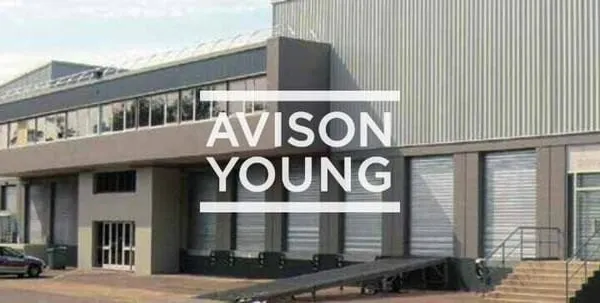 Local d'activité 1386 m²