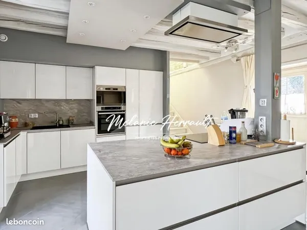 Maison 6 pièces 170 m²