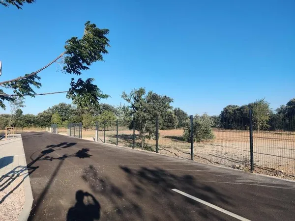 A vendre // terrain à bâtir de 504m² // Laudun L'Ardoise // 90000€