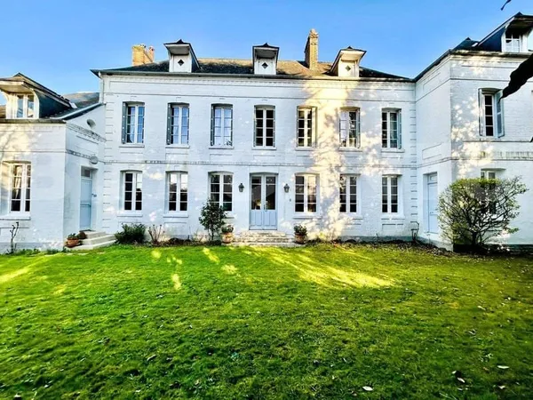 Demeure 8 pièces 290 m²