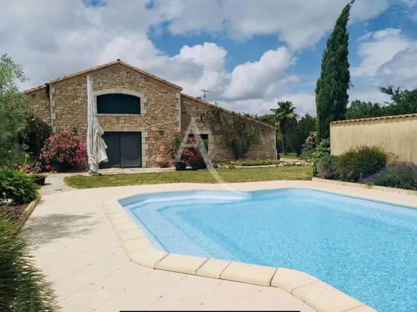 PROPRIETE EXCEPTIONNELLE 479M² !!