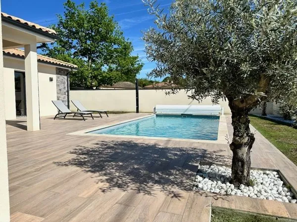 Contemporaine de 6 pièces principales