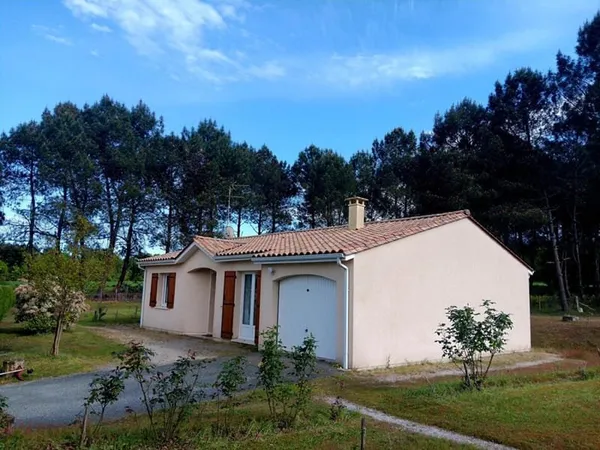 Maison de 78 m2 + grange sur un terrain de 4.7 hectares