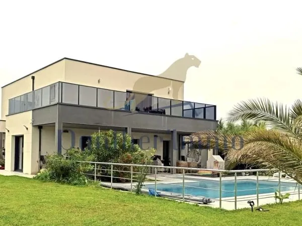 Maison 7 pièces 193 m²